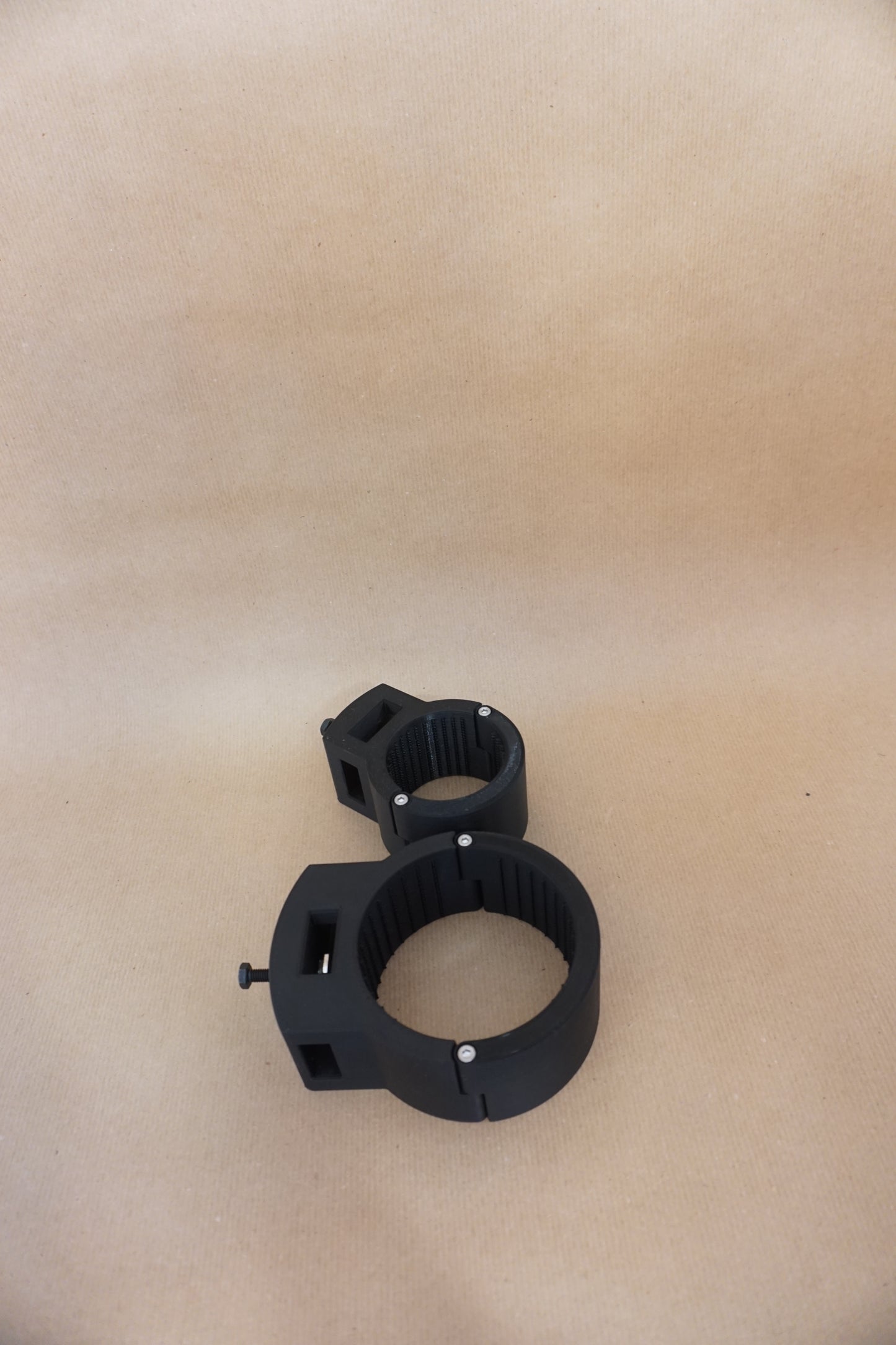 Breathplay Collar, Atemkontrolle, BDSM Halsband, Torture Bondage, Folter, Folter BDSM, BDSM, Bondage, Collar, Bondage Collar, Predicament, restriction, Handcuffs, tied up, Handcuffed, cuffs, Hogtied,pillory, Pranger, spreader bar, spreaded legs, Spreizstange, Fesseln,sex toys