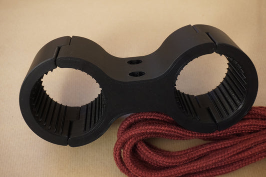 Breathplay Collar, Atemkontrolle, BDSM Halsband, Torture Bondage, Folter, Folter BDSM, BDSM, Bondage, Collar, Bondage Collar, Predicament, restriction, Handcuffs, tied up, Handcuffed, cuffs, Hogtied,pillory, Pranger, spreader bar, spreaded legs, Spreizstange, Fesseln